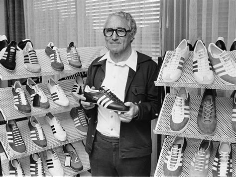 historia de adidas pdf